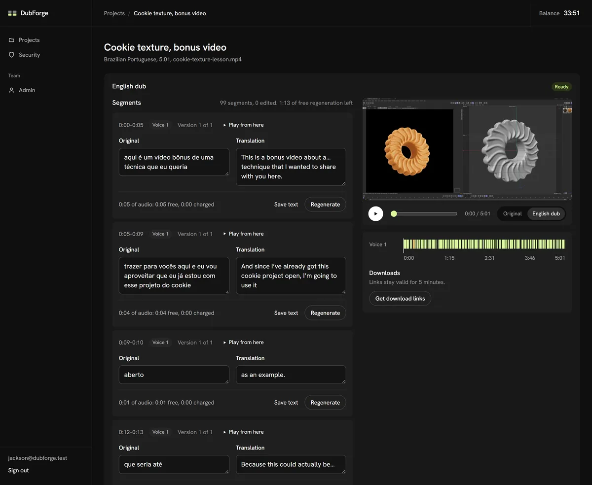 The DubForge project screen: the first segments in Portuguese and English on the left; the lesson’s video with its player, the voice lane over five minutes and the downloads on the right